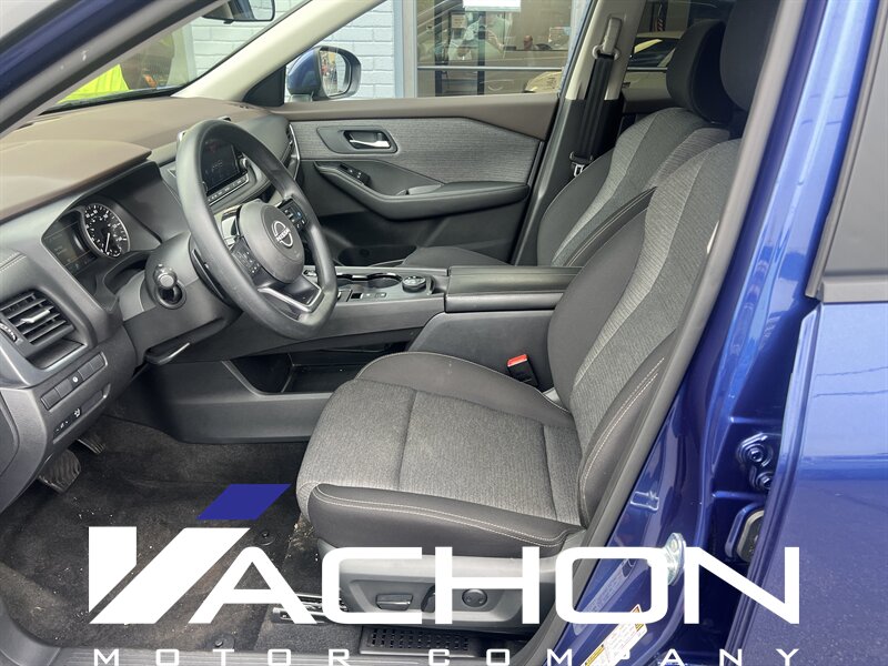 2023 Nissan Rogue SV - Photo 8 - Attleboro, MA 02703