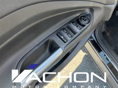2016 Ford Escape SE   - Photo 7 - Attleboro, MA 02703