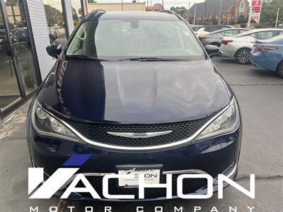 2017 Chrysler Pacifica Touring-L Plus - Photo 2 - Attleboro, MA 02703