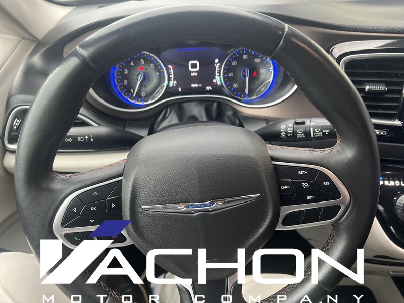 2017 Chrysler Pacifica Touring-L Plus - Photo 13 - Attleboro, MA 02703