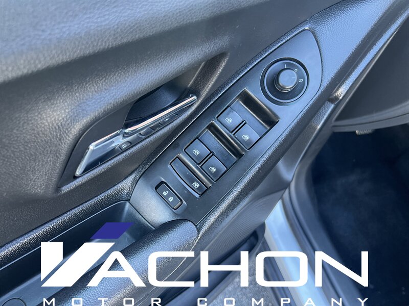 2019 Chevrolet Trax LT - Photo 8 - Attleboro, MA 02703