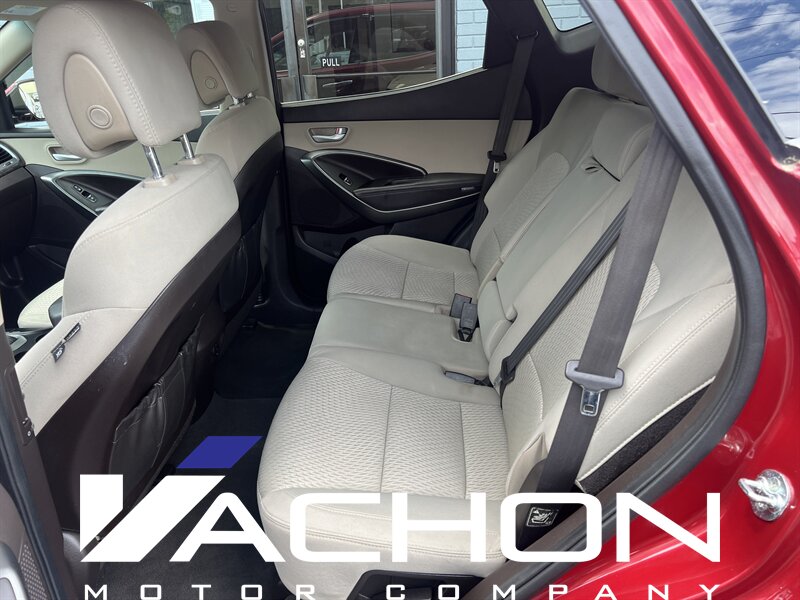 2017 Hyundai SANTA FE Sport 2.4L - Photo 10 - Attleboro, MA 02703