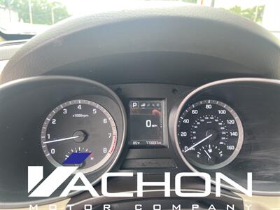 2017 Hyundai SANTA FE Sport 2.4L - Photo 15 - Attleboro, MA 02703