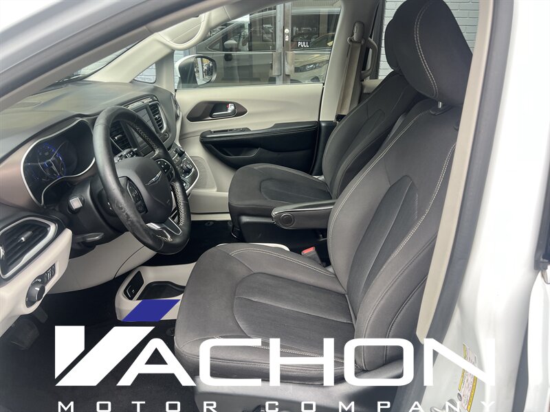 2020 Chrysler Voyager LX - Photo 9 - Attleboro, MA 02703