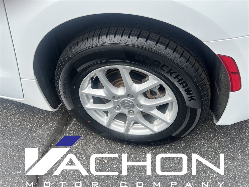 2020 Chrysler Voyager LX - Photo 6 - Attleboro, MA 02703