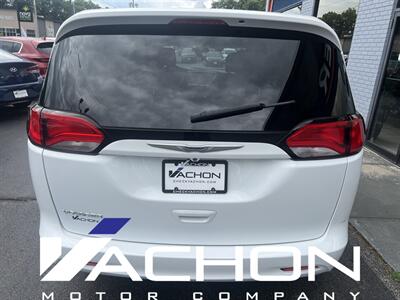 2020 Chrysler Voyager LX - Photo 5 - Attleboro, MA 02703