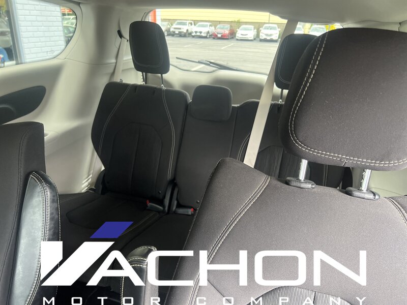 2020 Chrysler Voyager LX - Photo 11 - Attleboro, MA 02703