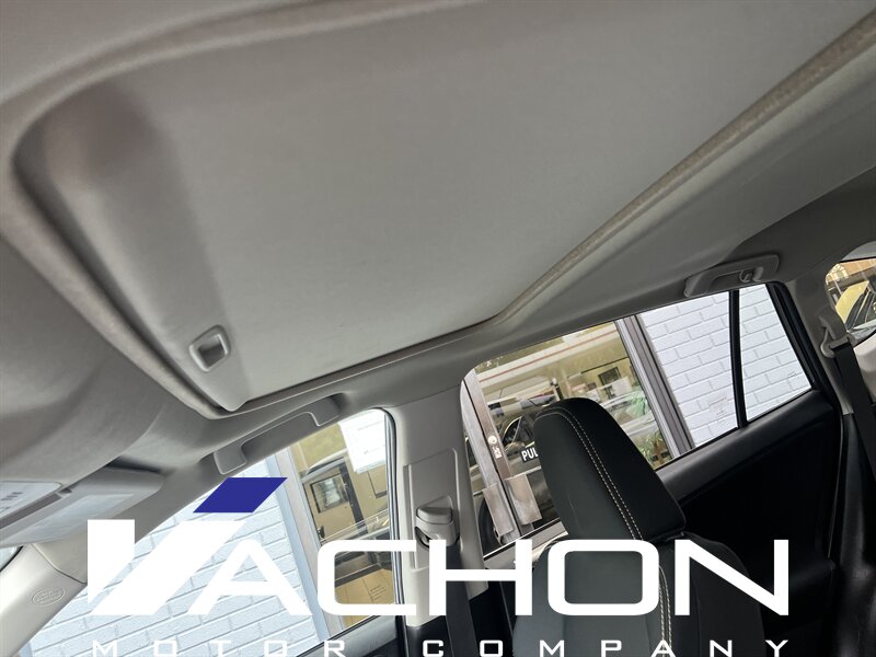 2015 Toyota RAV4 XLE - Photo 9 - Attleboro, MA 02703