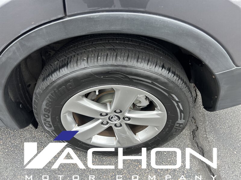 2015 Toyota RAV4 XLE - Photo 6 - Attleboro, MA 02703