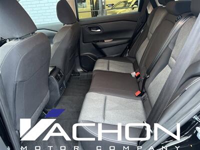 2024 Nissan Rogue SV   - Photo 10 - Attleboro, MA 02703