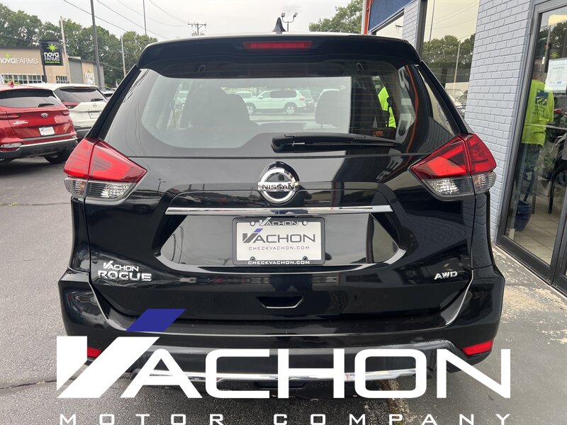 2017 Nissan Rogue S - Photo 6 - Attleboro, MA 02703