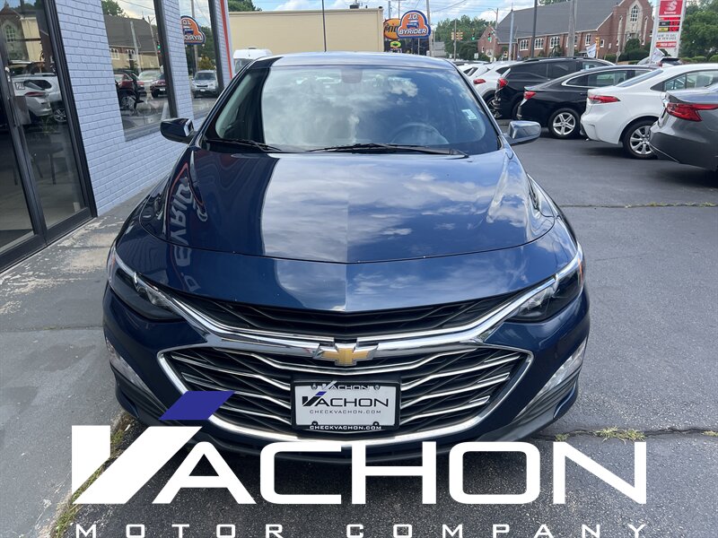 2021 Chevrolet Malibu LT - Photo 2 - Attleboro, MA 02703