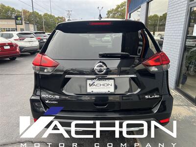2017 Nissan Rogue SL - Photo 5 - Attleboro, MA 02703