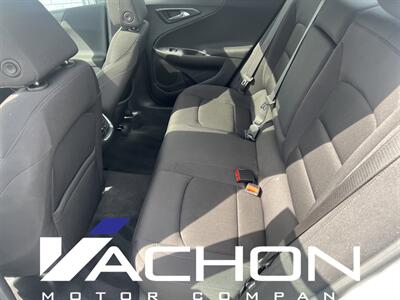 2022 Chevrolet Malibu LT   - Photo 11 - Attleboro, MA 02703