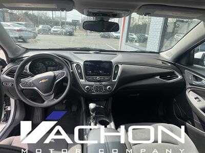 2022 Chevrolet Malibu LT   - Photo 12 - Attleboro, MA 02703