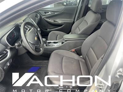 2022 Chevrolet Malibu LT   - Photo 9 - Attleboro, MA 02703