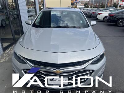2022 Chevrolet Malibu LT   - Photo 2 - Attleboro, MA 02703