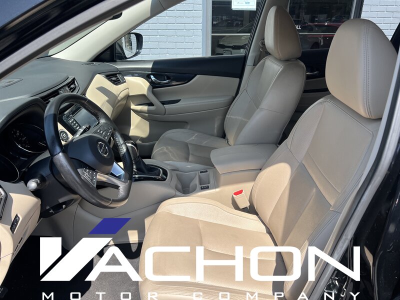 2017 Nissan Rogue SL - Photo 9 - Attleboro, MA 02703