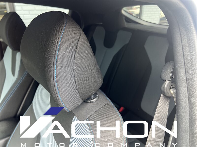 2019 Hyundai VELOSTER 2.0 - Photo 9 - Attleboro, MA 02703