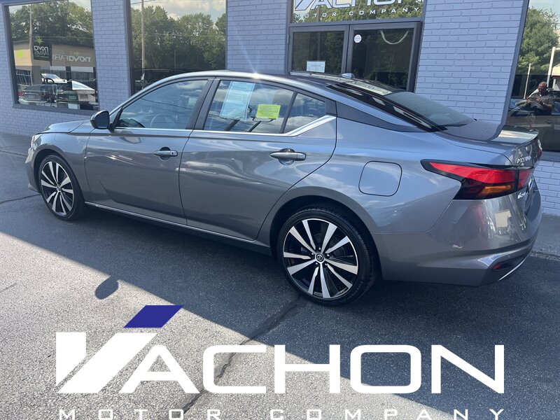 2020 Nissan Altima 2.5 SR - Photo 4 - Attleboro, MA 02703