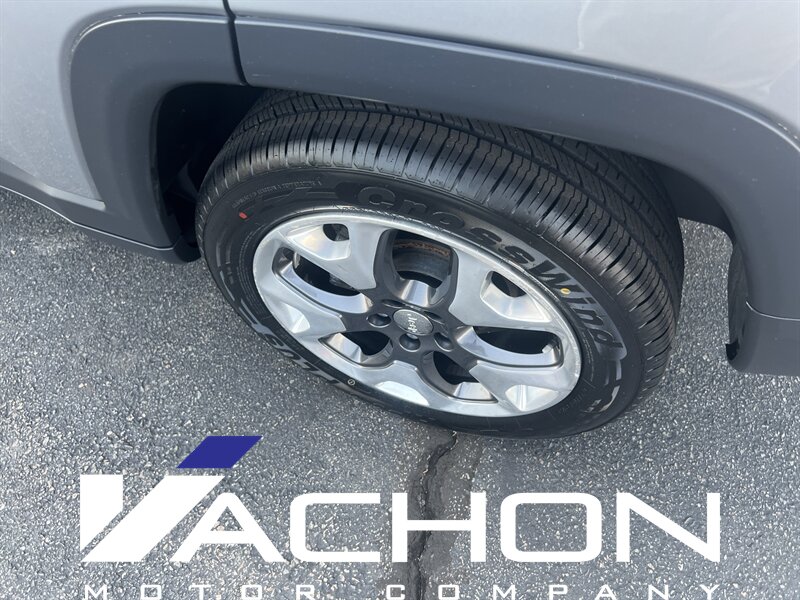 2017 Jeep Compass Limited - Photo 6 - Attleboro, MA 02703