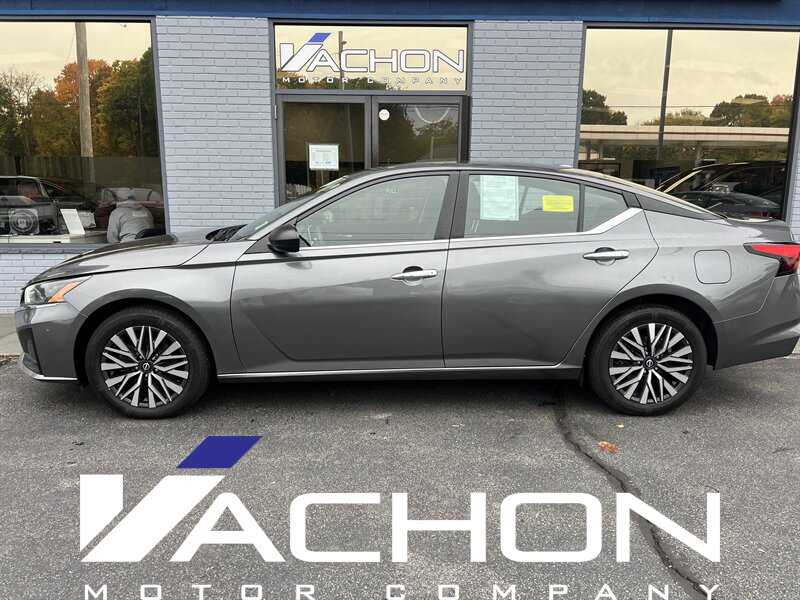 2024 Nissan Altima 2.5 SV - Photo 3 - Attleboro, MA 02703