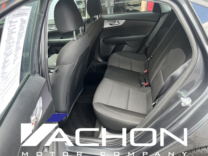 2022 Kia Forte LXS - Photo 9 - Attleboro, MA 02703