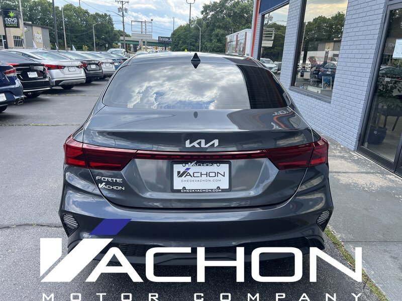 2022 Kia Forte LXS - Photo 5 - Attleboro, MA 02703