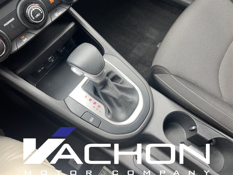 2022 Kia Forte LXS - Photo 13 - Attleboro, MA 02703