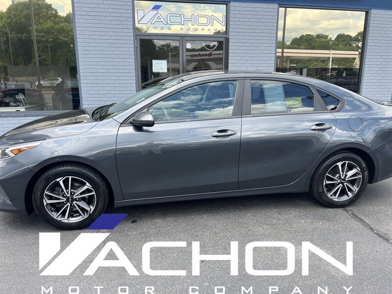 2022 Kia Forte LXS - Photo 3 - Attleboro, MA 02703