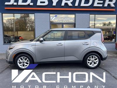 2023 Kia Soul LX - Photo 3 - Attleboro, MA 02703