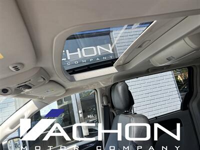 2016 Chrysler Town & Country Touring-L Anniversary Edition - Photo 10 - Attleboro, MA 02703