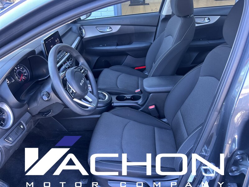 2024 Kia Forte LXS - Photo 8 - Attleboro, MA 02703