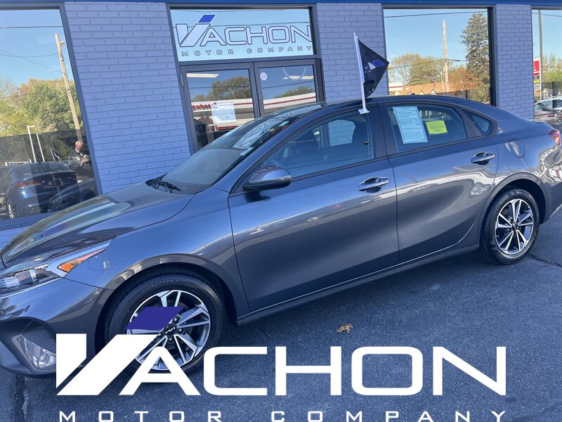 2024 Kia Forte LXS   - Photo 1 - Attleboro, MA 02703