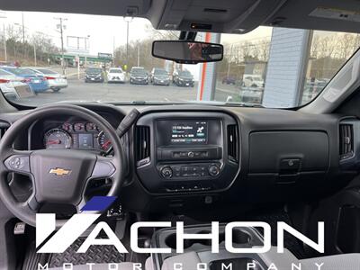 2018 Chevrolet Silverado 1500 Custom   - Photo 11 - Attleboro, MA 02703