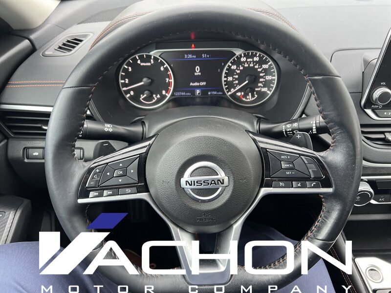 2019 Nissan Altima 2.5 SR - Photo 11 - Attleboro, MA 02703