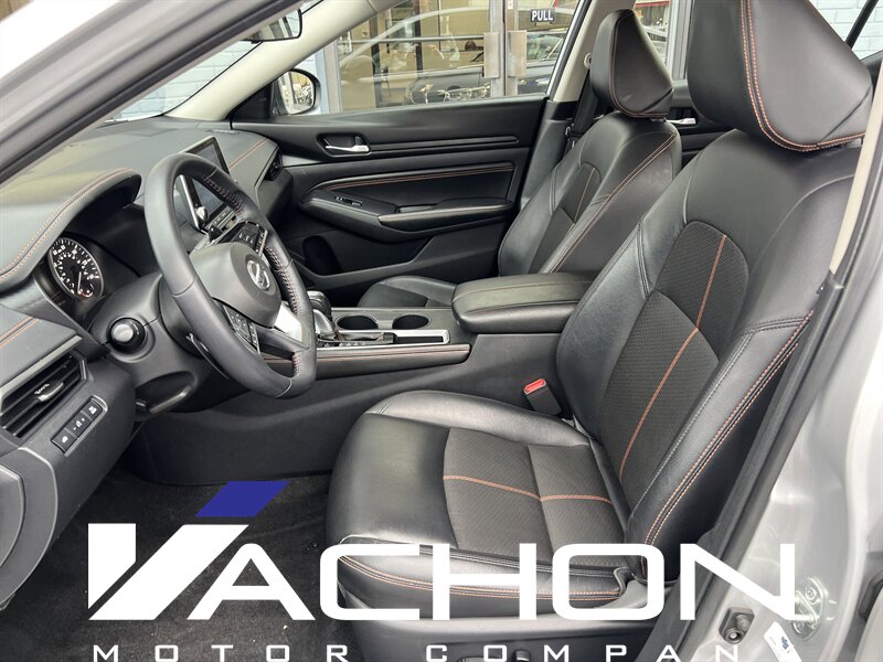 2019 Nissan Altima 2.5 SR - Photo 9 - Attleboro, MA 02703