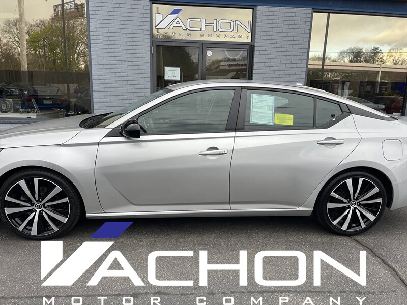 2019 Nissan Altima 2.5 SR - Photo 3 - Attleboro, MA 02703