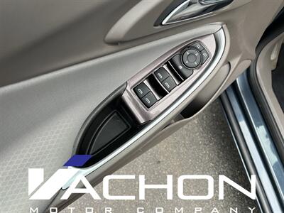 2020 Chevrolet Malibu LT   - Photo 8 - Attleboro, MA 02703