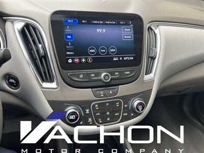 2020 Chevrolet Malibu LT   - Photo 13 - Attleboro, MA 02703