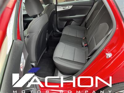 2022 Kia Forte LXS - Photo 9 - Attleboro, MA 02703