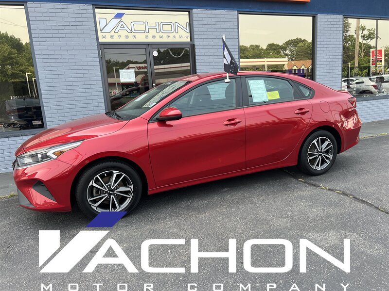 2022 Kia Forte LXS - Photo 2 - Attleboro, MA 02703