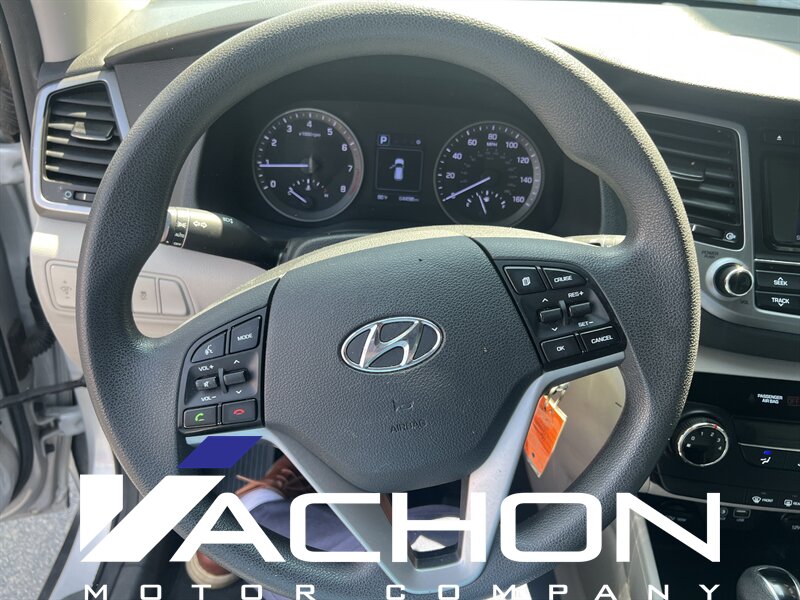 2018 Hyundai TUCSON SE - Photo 12 - Attleboro, MA 02703