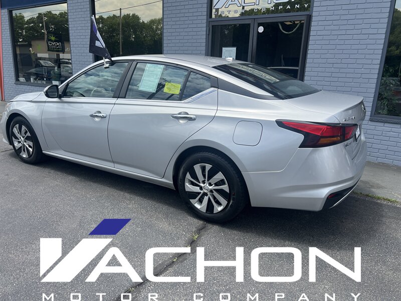 2020 Nissan Altima 2.5 S - Photo 4 - Attleboro, MA 02703