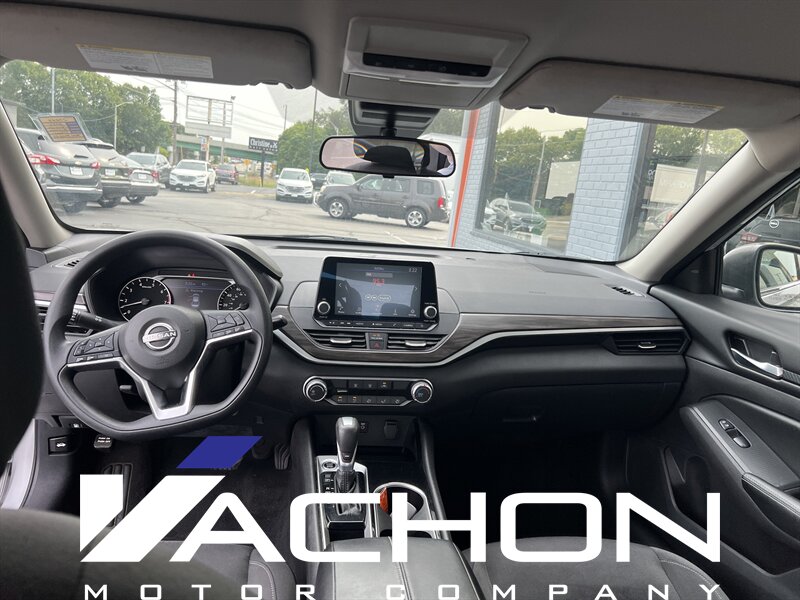 2024 Nissan Altima 2.5 SV - Photo 10 - Attleboro, MA 02703