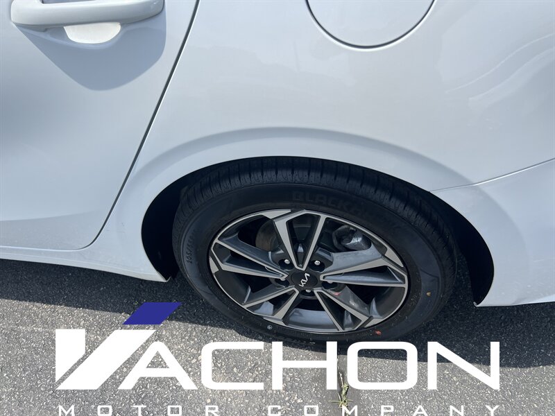 2023 Kia Forte LXS - Photo 6 - Attleboro, MA 02703