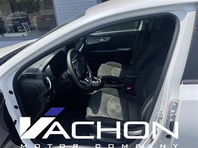 2023 Kia Forte LXS - Photo 8 - Attleboro, MA 02703