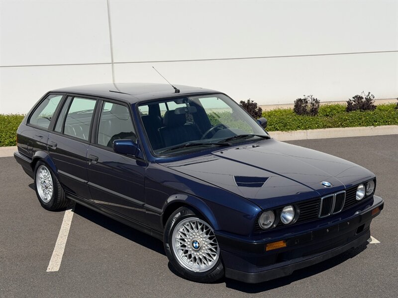 1990 BMW 320i Touring  5-Speed