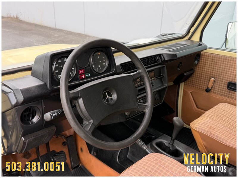 1983 Mercedes-Benz 300GD SWB 5-Speed - Photo 7 - Portland, OR 97230
