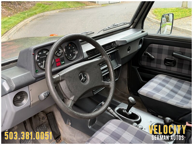 1986 Mercedes-Benz 230GE SWB 5-Speed - Photo 6 - Portland, OR 97230